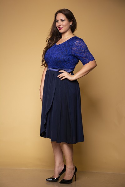 Spoločenské šaty.